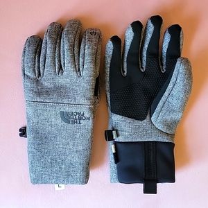 North Face Children's Gloves, Grey, Large, Never Worn
